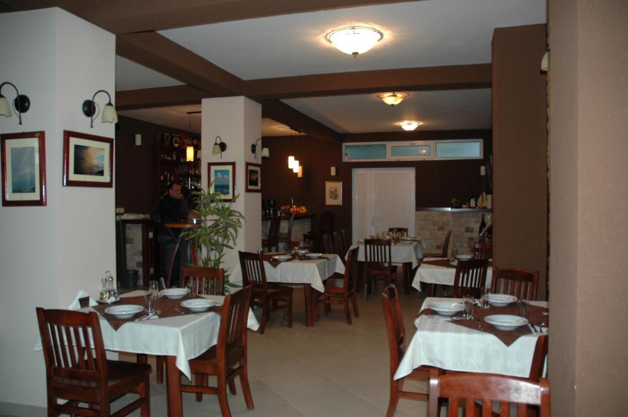 Apartmani Goran I Jelena Zec Budva Exterior photo