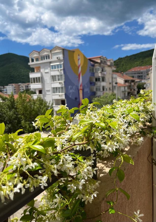 Apartmani Goran I Jelena Zec Budva Exterior photo