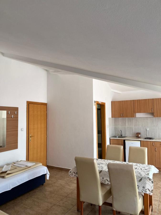 Apartmani Goran I Jelena Zec Budva Exterior photo