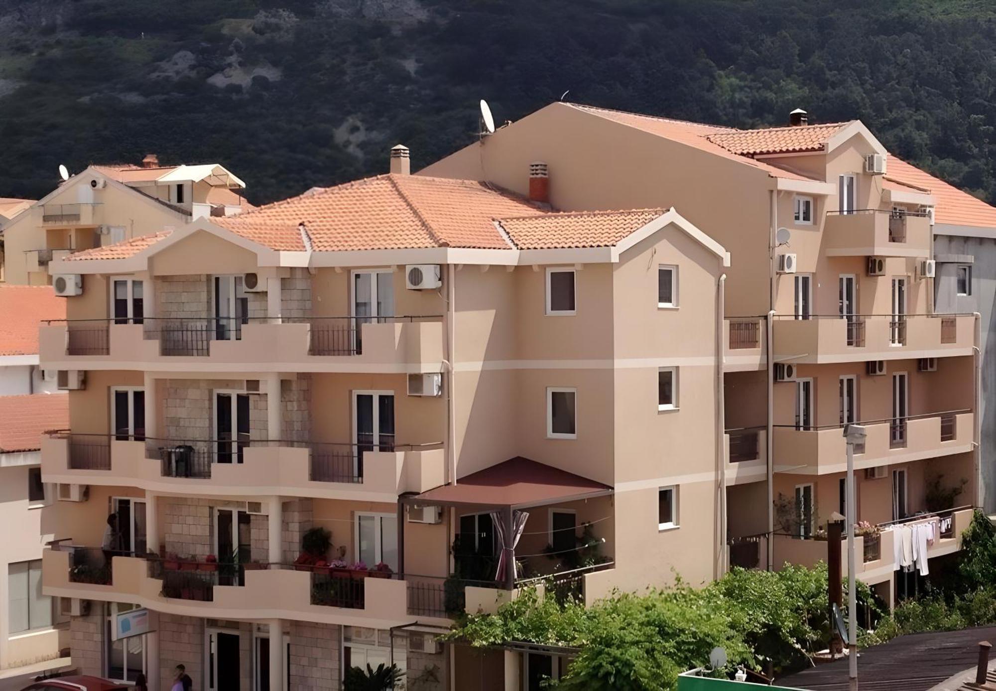 Apartmani Goran I Jelena Zec Budva Exterior photo